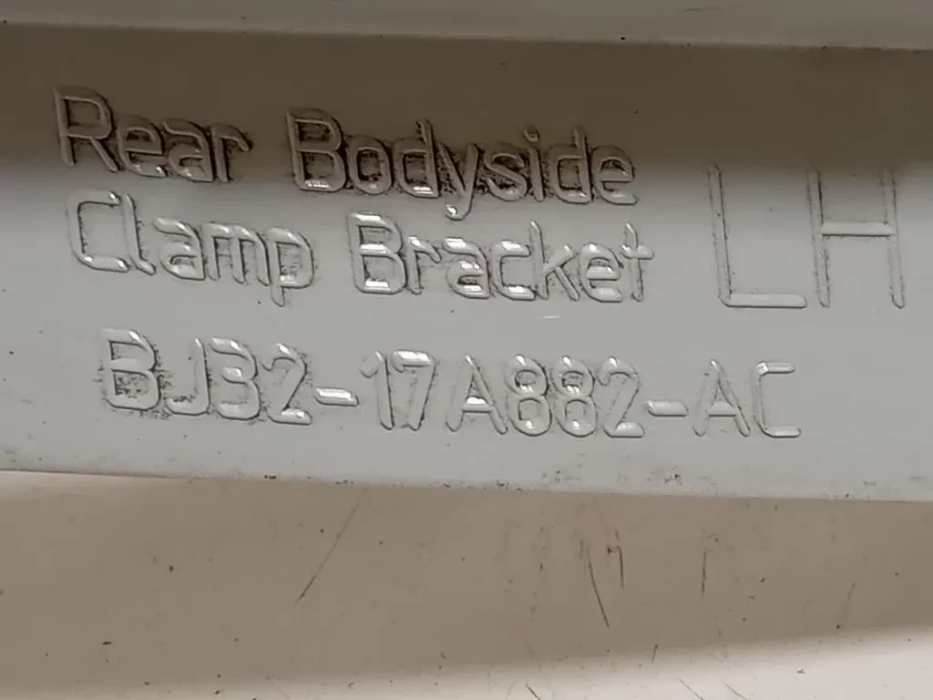 Staffa Sostegno Supparaurti POST SX BJ32-17A882-AC Land Rover Range Rover Evoque I 2011