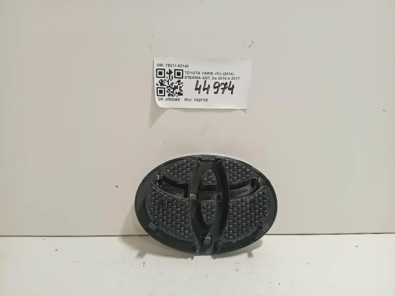 Stemma ANT 75311-02140 Toyota Yaris IV 2014