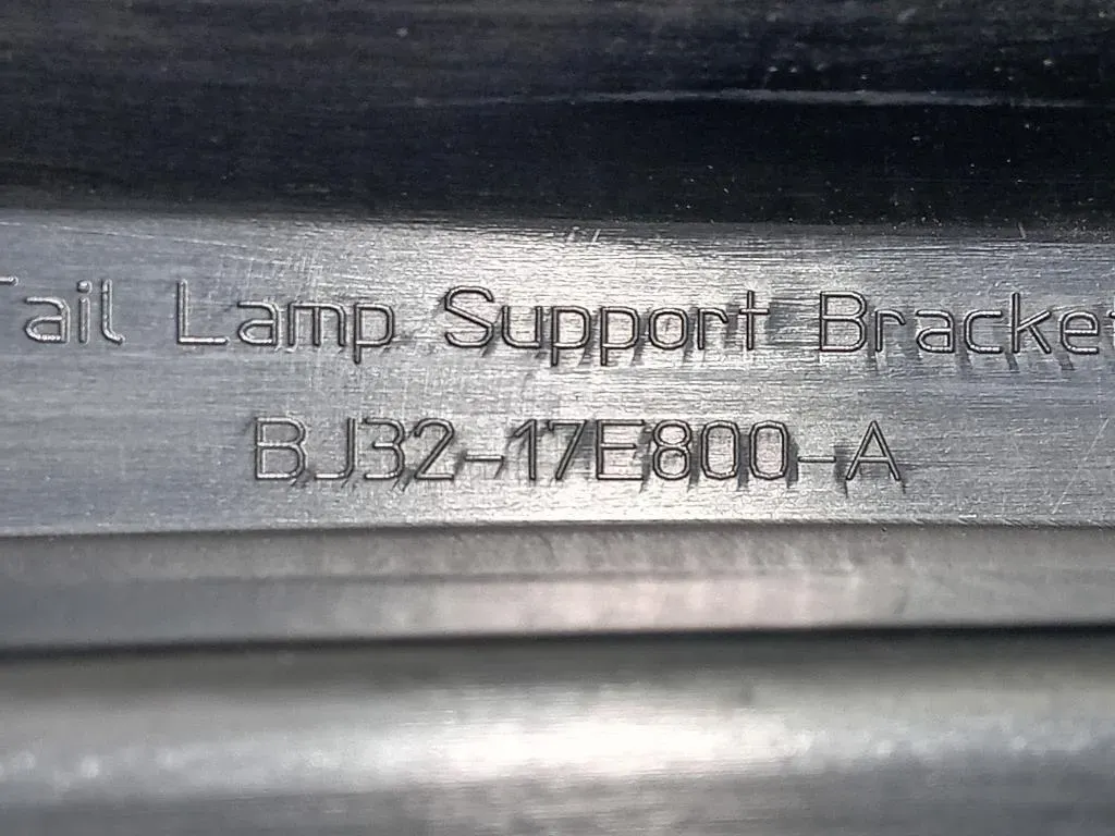 Supporto Fanale POST DX BJ32-17E800-A Land Rover Range Rover Evoque I 2011