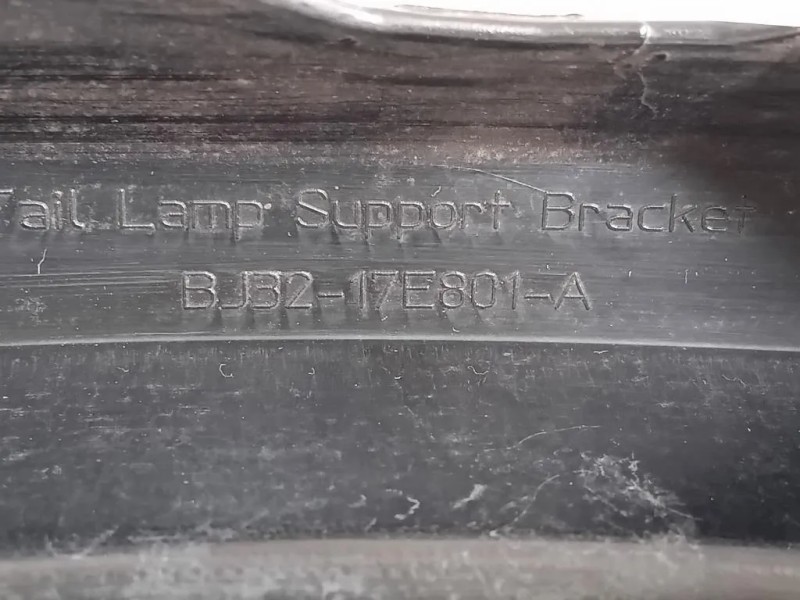 Supporto Fanale POST SX BJ32-17E801-A SX Land Rover Range Rover Evoque I 2011