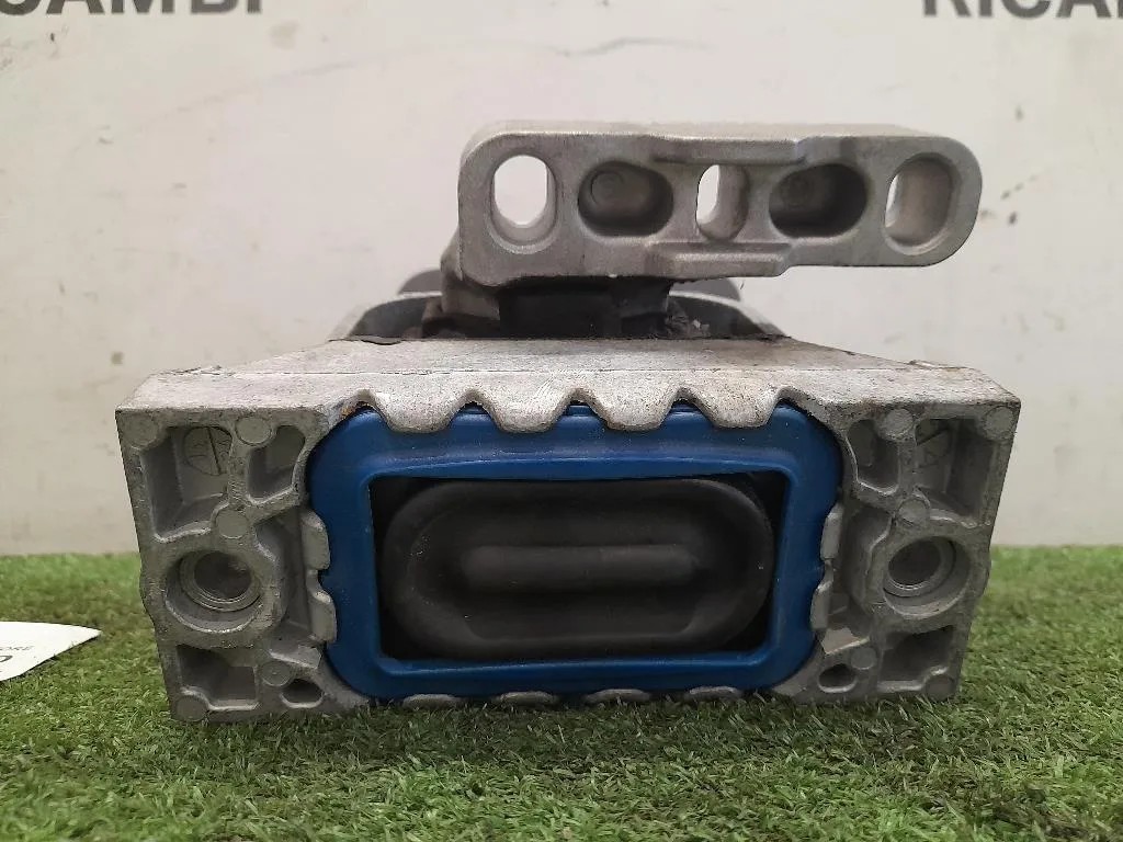 Supporto Gomma Motore 1K0199262CR Audi A3 8P1 2004