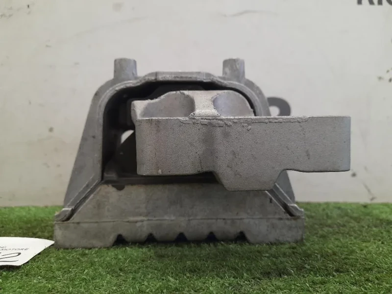 Supporto Gomma Motore 1K0199262CR Audi A3 8P1 2004