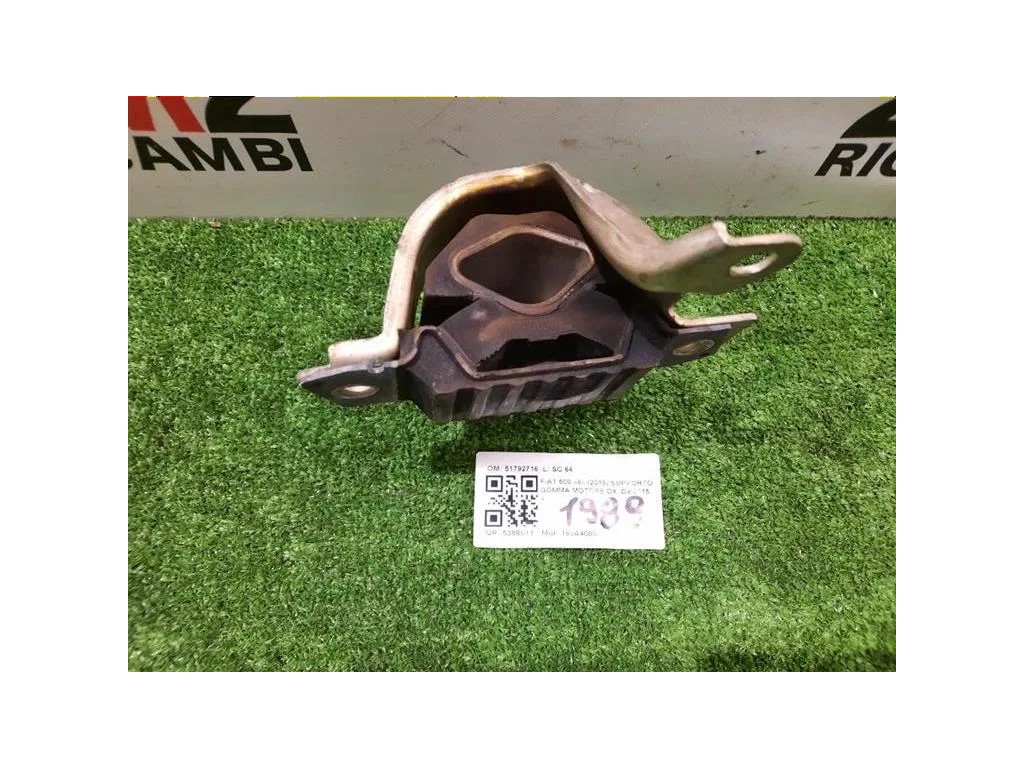 Supporto Gomma Motore DX 51792716 Fiat 500 II 2015 Supporto Gomma Motore DX 51792716 Fiat 500 II 2015