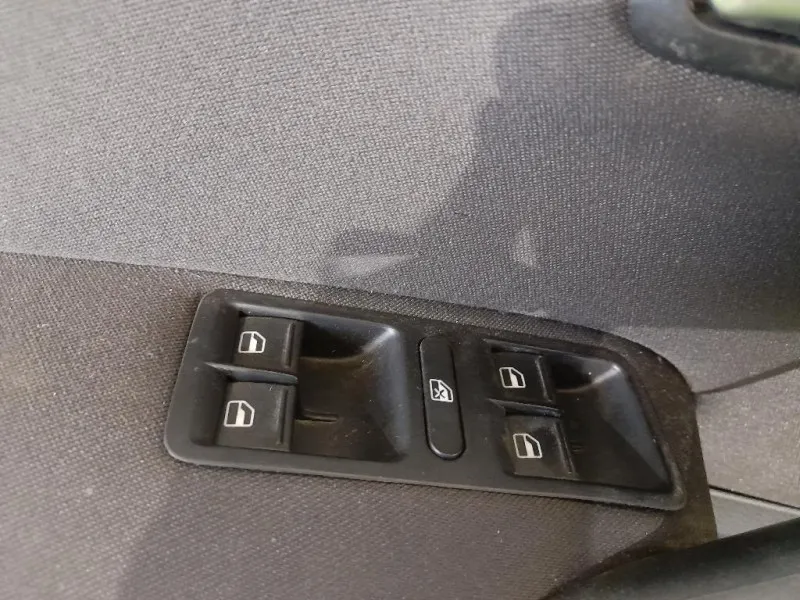 Pannello Rivestimento Porta ANT SX 2G4867011ABNUQ Volkswagen POLO VII 2017