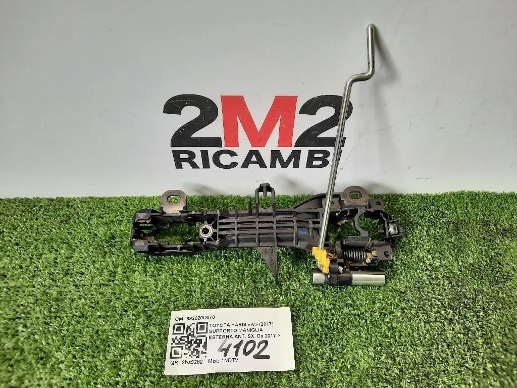 Supporto Maniglia Esterna ANT SX 692020D070 Toyota Yaris IV 2017