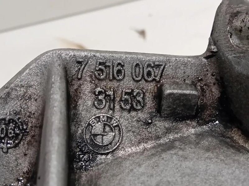 Supporto Motore 75160673153 Bmw X3 E83 2004