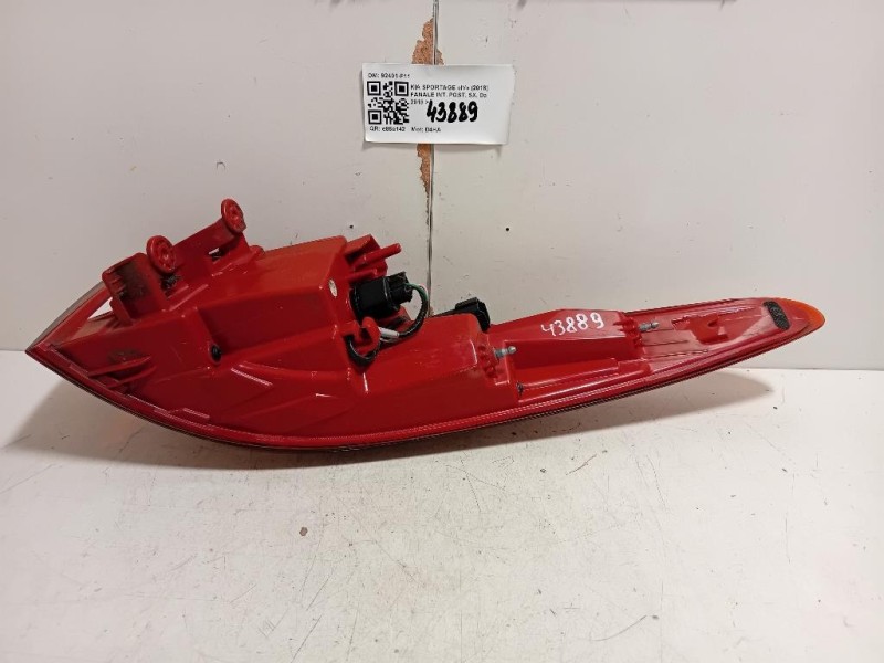 Fanale INT POST SX 92401-F11 LED FARO FANALE Kia Sportage IV 2018