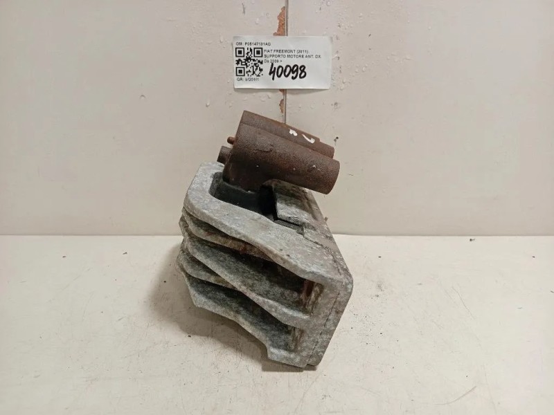 Supporto Motore ANT DX P05147131AD Fiat Freemont 2011