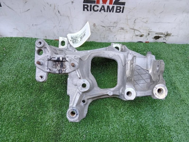 Supporto Motore SX 8W0 399 295 E Audi A4 8W5 Avant 2015