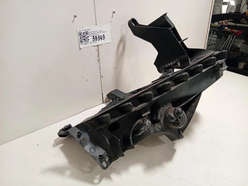 Supporto Proiettore DX 8T0 805 608 R Audi A5 8T3 2008