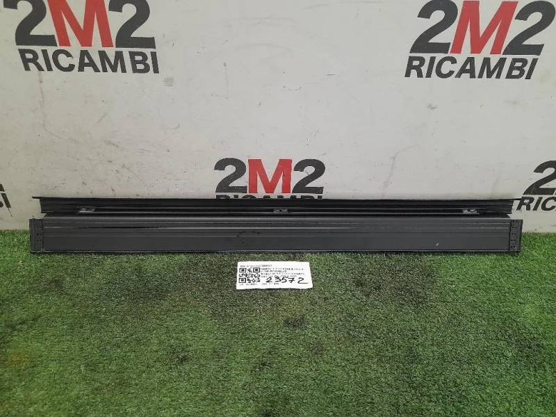 Pannello Rivestimento Sottoporta ANT DX A12468007359051 Mercedes Classe E W124 1985