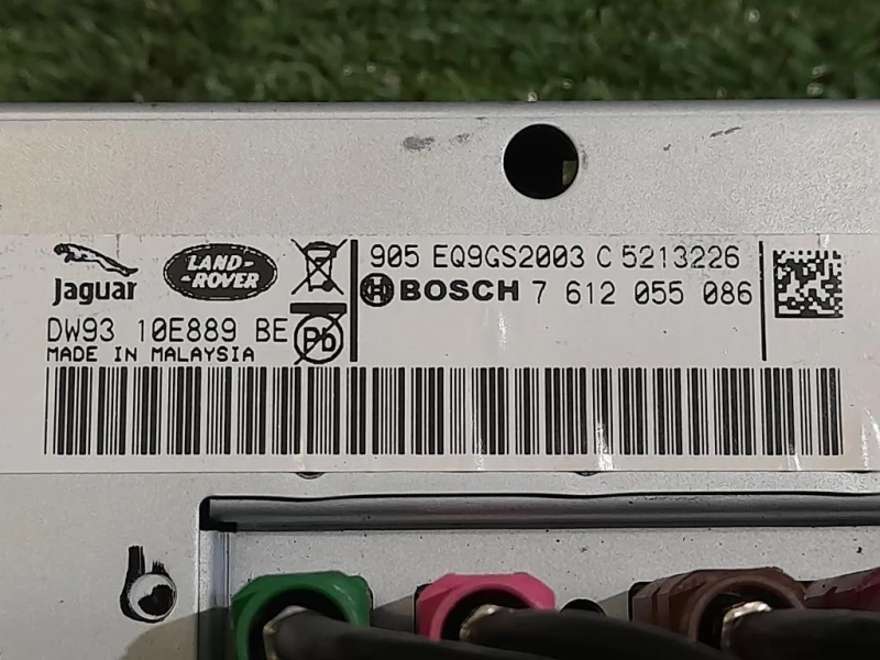 Display Multimediale XJ 2011 DW9310E889BE Jaguar XJ8 X408 2003