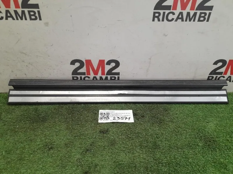 Pannello Rivestimento Sottoporta ANT SX A12468007359051 Mercedes Classe E W124 1985