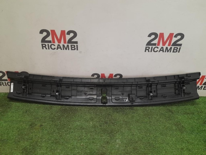 Pannello Rivestimento Traversa Batticofano 51477413689 Bmw X1 F48 2015