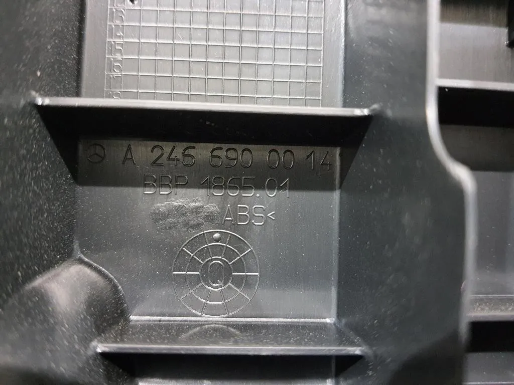 Pannello Rivestimento Traversa Batticofano A2466900014 Mercedes Classe B W246 2012