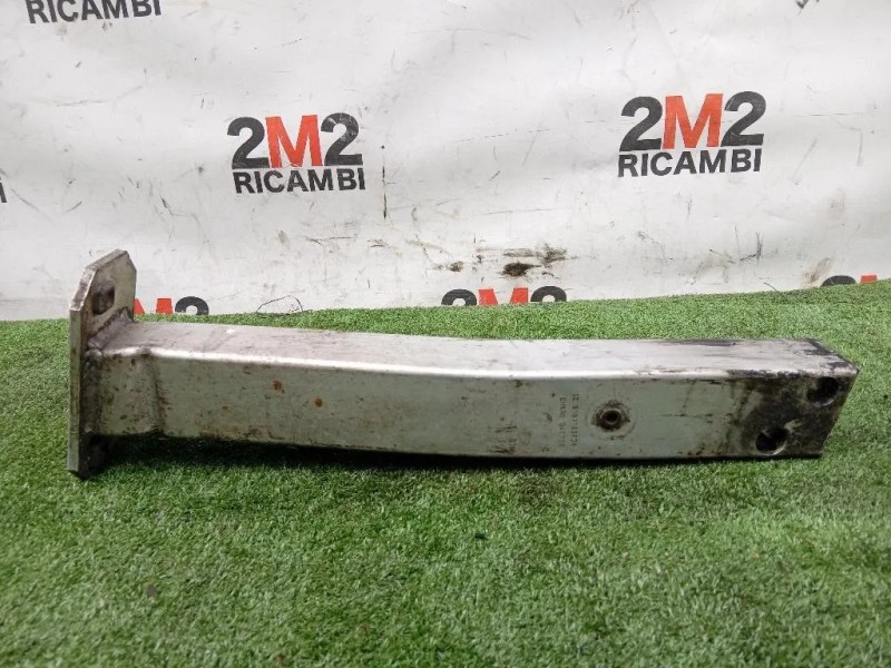 Supporto Radiatore Acqua ANT DX  Alfa Romeo Giulietta 2010