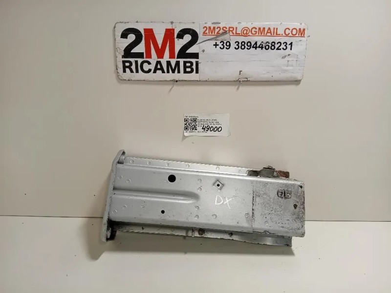 Supporto Radiatore Acqua ANT DX 8K0805678 Audi A4 8W2 2015