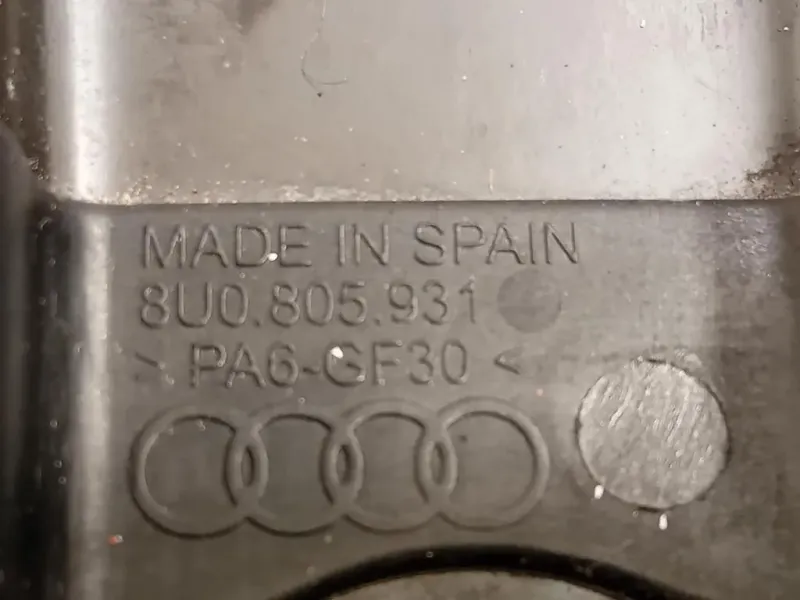 Supporto Radiatore Acqua ANT DX 8U0 805 931 Audi Q3 8UB 2012