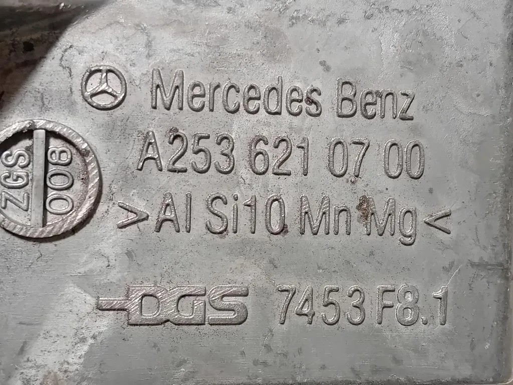 Supporto Radiatore Acqua ANT DX A2536210700 Mercedes Classe GLC X253 2016