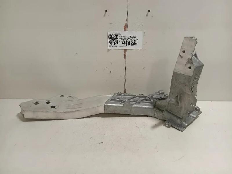 Supporto Radiatore Acqua ANT DX A2536210700 Mercedes Classe GLC X253 2016