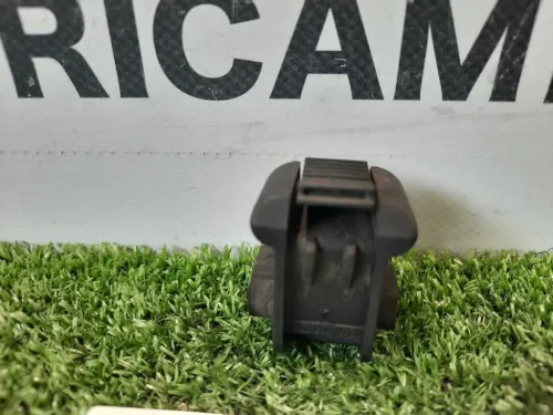 Supporto Radiatore Acqua ANT DX 2105040146 Mercedes Classe SLK R170 1997