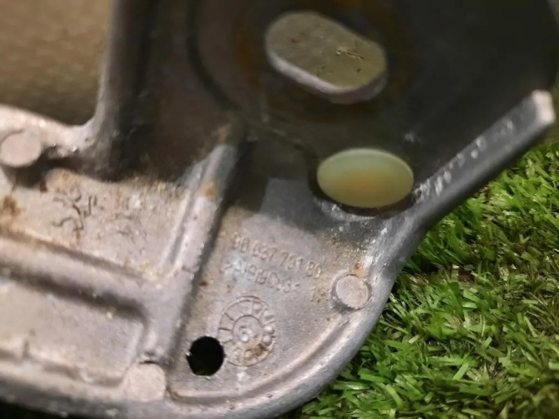 Supporto Radiatore Acqua ANT DX 9603779180 Peugeot 308 II 2017