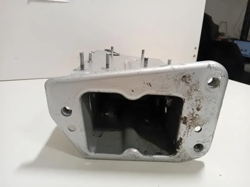 Supporto Radiatore Acqua ANT SX 8K0805677 Audi A4 8W2 2015