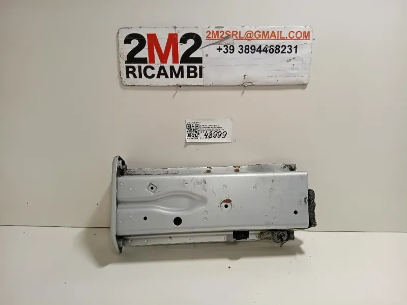 Supporto Radiatore Acqua ANT SX 8K0805677 Audi A4 8W2 2015