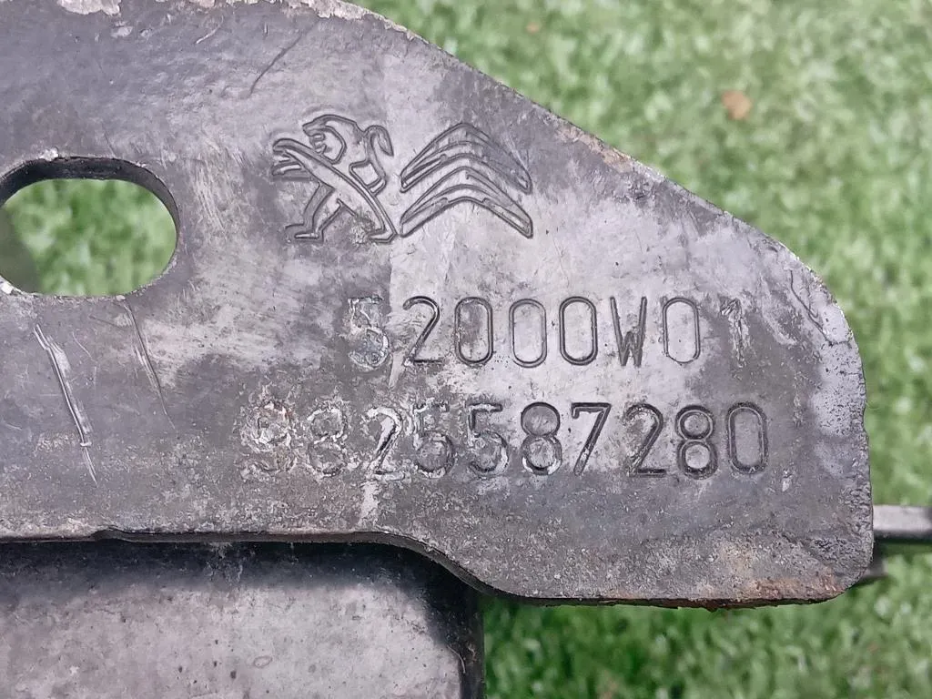 Supporto Radiatore Acqua ANT SX 9825587280 Citroen DS3 Crossback 2018