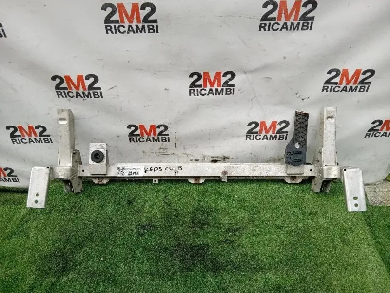 Supporto Radiatore Acqua INF ANT SUPPORTO RADIATORE ACQUA INF ANT Mercedes Classe B W246 2012