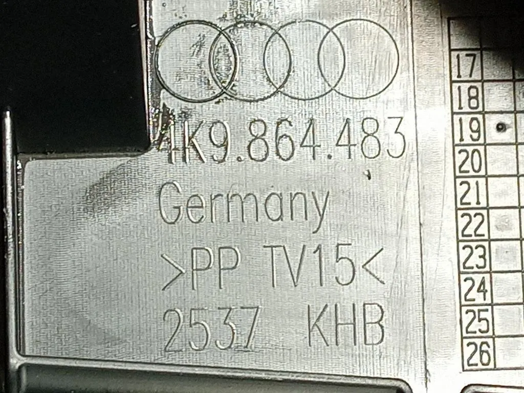 Pannello Traversa Bagagliaio INT POST 4K9 864 483 Audi A6 4GD Avant 2016