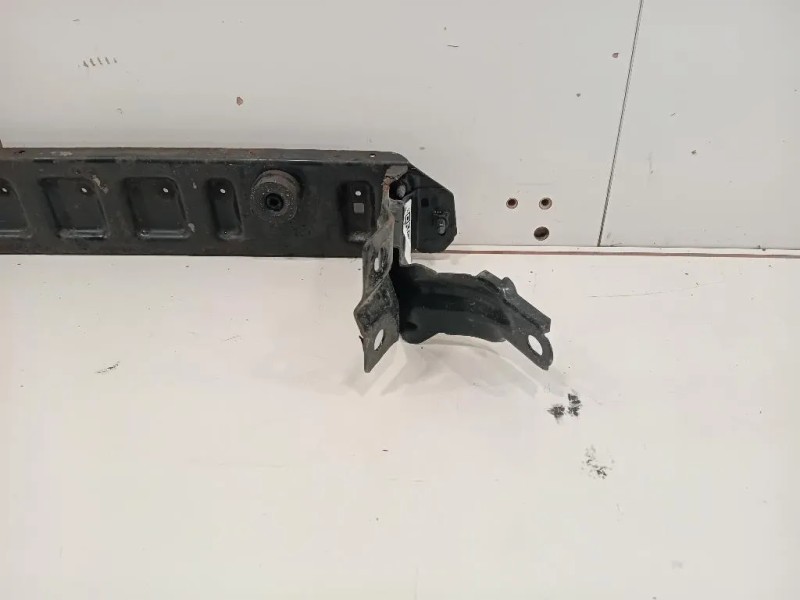 Supporto Radiatore Acqua INF ANT SUPPORTO RADIATORE ACQUA INF ANT Volvo V60 I 2010