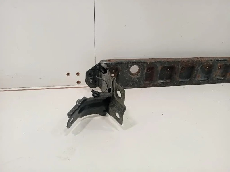 Supporto Radiatore Acqua INF ANT SUPPORTO RADIATORE ACQUA INF ANT Volvo V60 I 2010