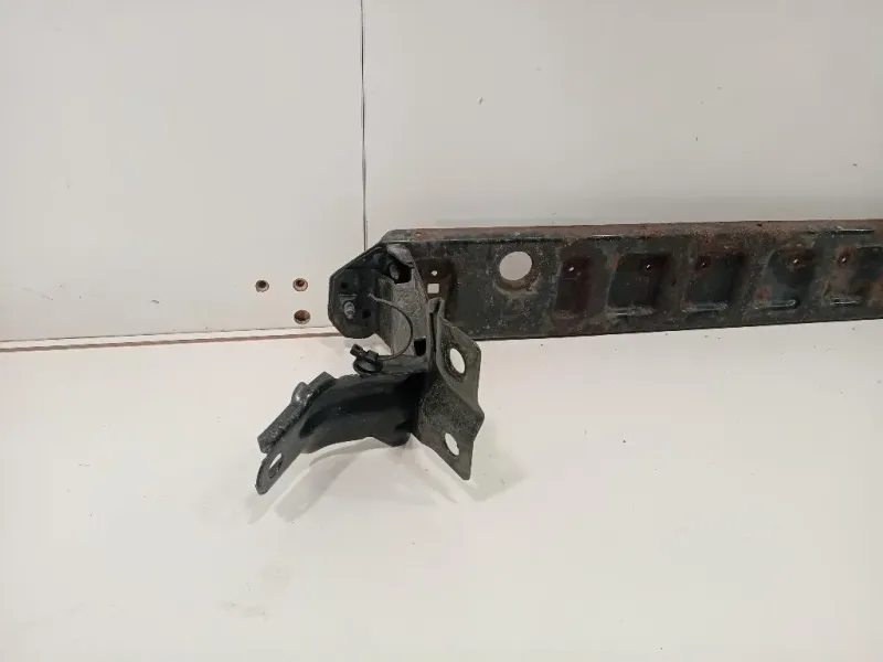 Supporto Radiatore Acqua INF ANT SUPPORTO RADIATORE ACQUA INF ANT Volvo V60 I 2010