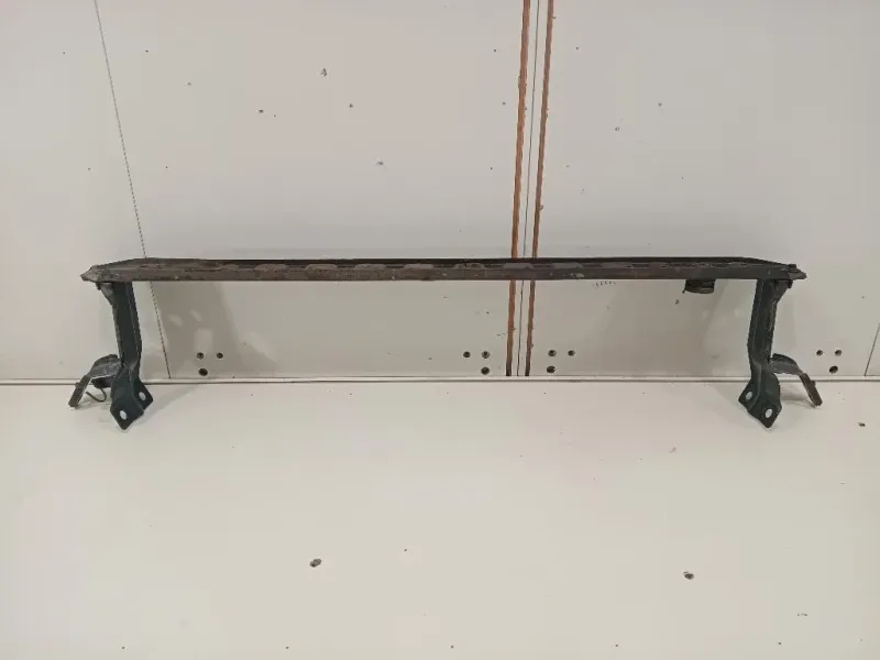 Supporto Radiatore Acqua INF ANT SUPPORTO RADIATORE ACQUA INF ANT Volvo V60 I 2010