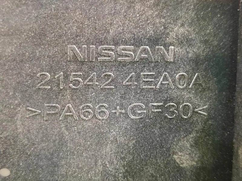 Supporto Radiatore Acqua SUP ANT 215424EA0 RAFFREDDAMENTO MOTORE SUPERIORE Renault Kadjar 2015