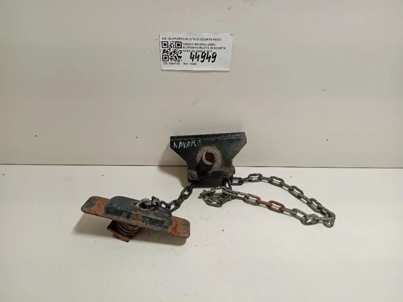 Supporto Ruota DI Scorta POST SUPPORTO RUOTA DI SCORTA POST Nissan Navara 2005