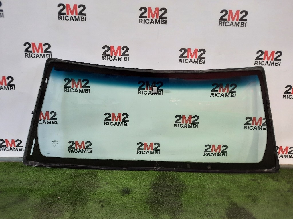 Parabrezza K05080484AA Jeep Cherokee III 2002