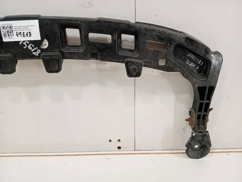 Supporto Spoiler Paraurti ANT 95027304-1 Chevrolet Orlando 2011