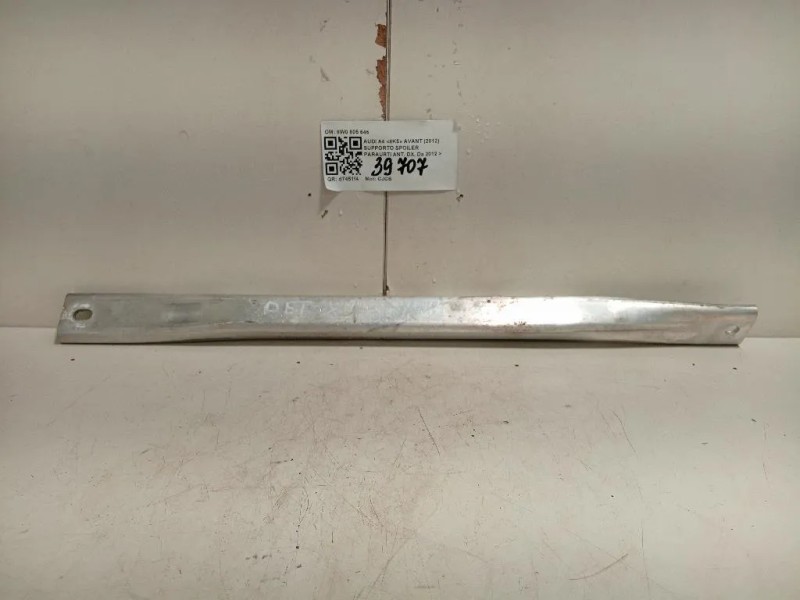 Supporto Spoiler Paraurti ANT DX 8W0 805 646 Audi A4 8K5 Avant 2012