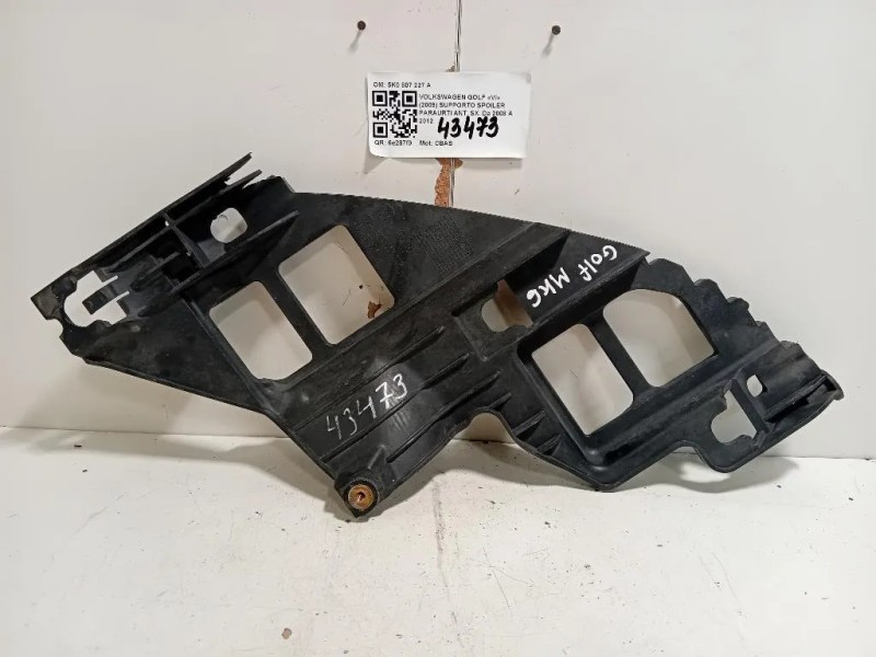 Supporto Spoiler Paraurti ANT SX 5K0 807 227 A STAFFA FARO Volkswagen GOLF VI 2009