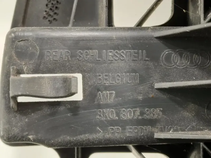 Supporto Spoiler Paraurti POST 8X0807385 Audi A1 8XA Sportback 2012