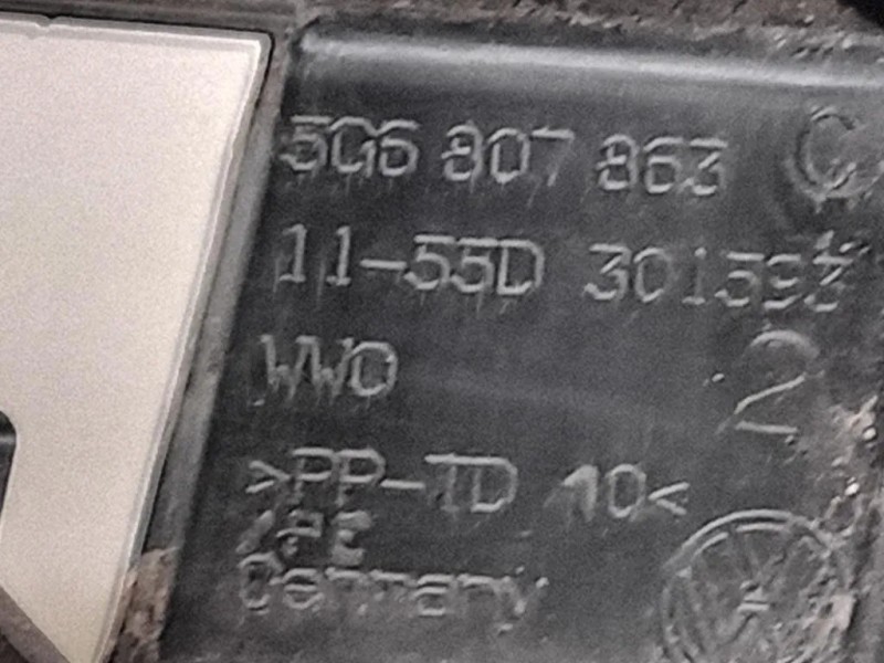 Supporto Spoiler Paraurti POST 5Q6807863 Volkswagen GOLF VII 2013