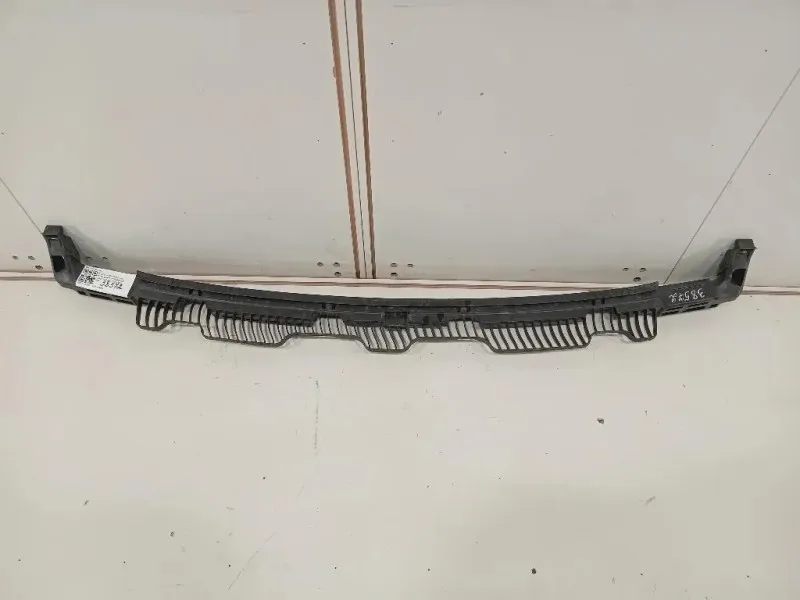 Supporto Spoiler Paraurti POST 5Q6807863 Volkswagen GOLF VII 2013