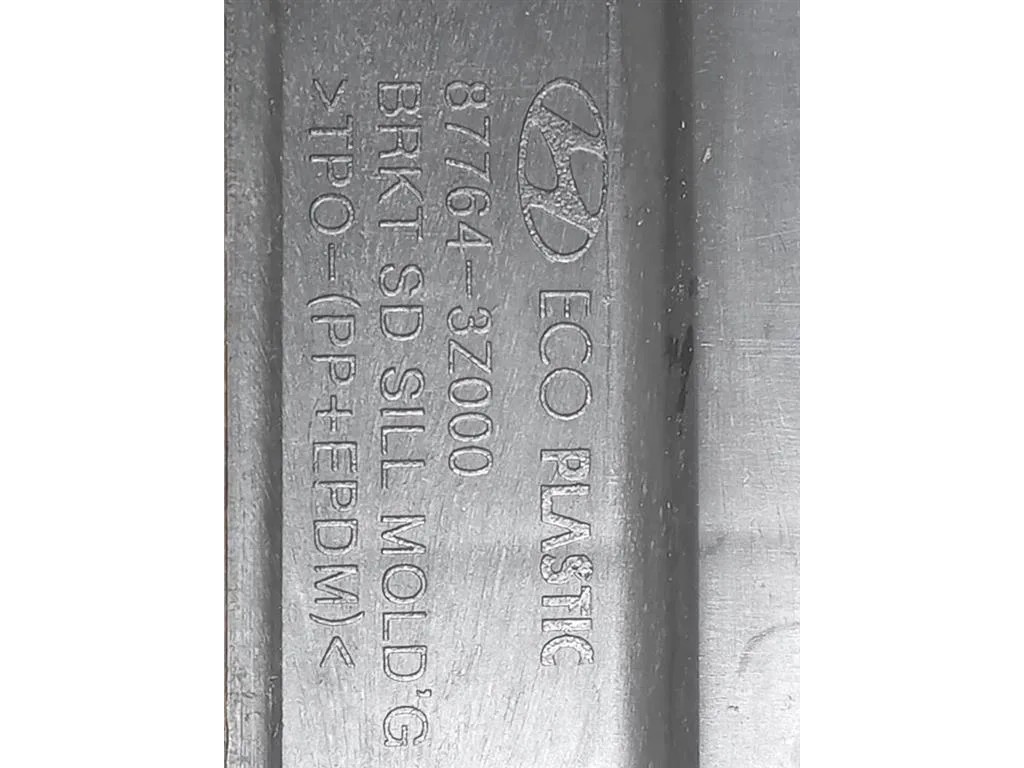 Supporto Spoiler Paraurti POST DX 87764-3Z000 Hyundai I40 CW 2012