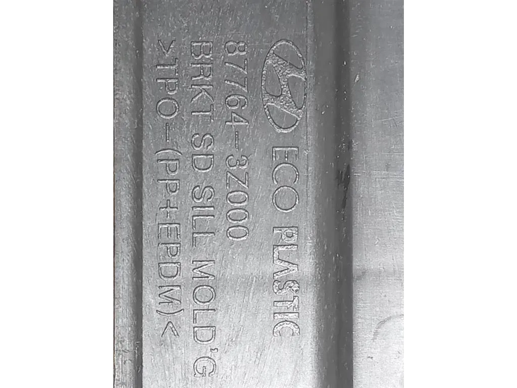 Supporto Spoiler Paraurti POST DX 87764-3Z000 Hyundai I40 CW 2012