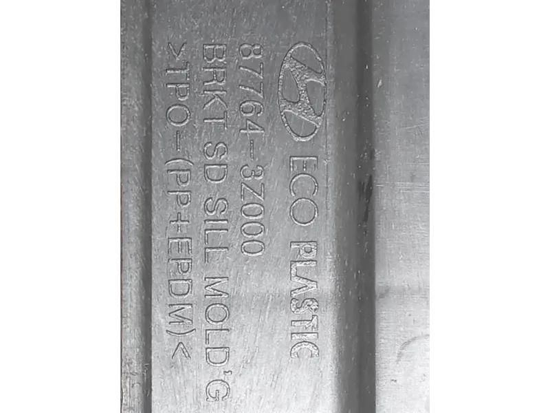 Supporto Spoiler Paraurti POST DX 87764-3Z000 Hyundai I40 CW 2012