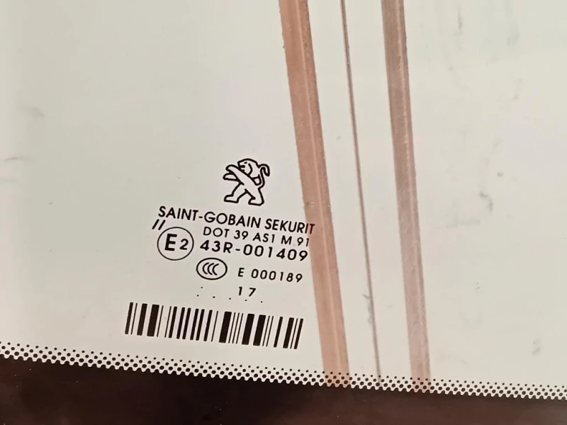 Parabrezza 43R-001409 Peugeot 208 I 2015