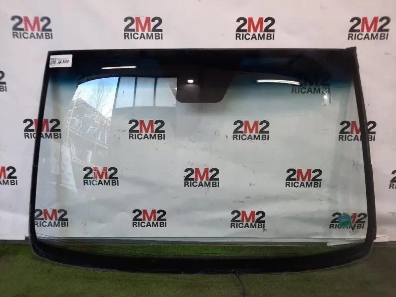 Parabrezza 7911035000 Ssangyong Tivoli 2015