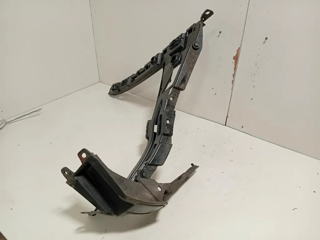 Supporto Spoiler Paraurti POST SX A2058802002 Mercedes Classe C W205 2014